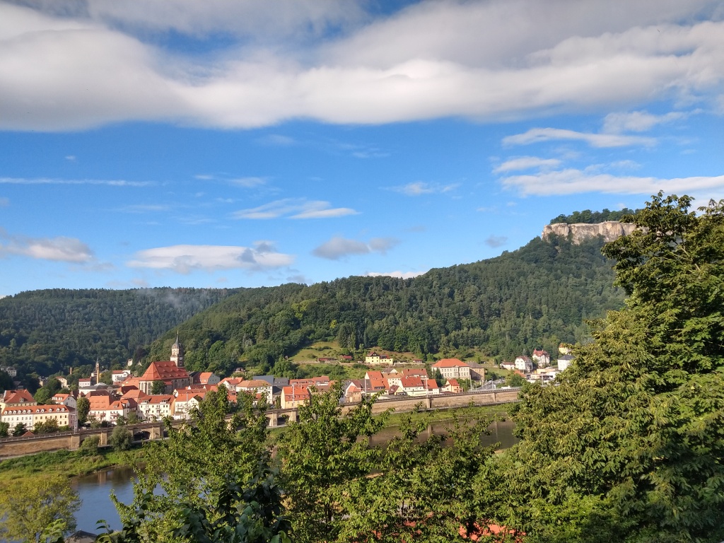  Königstein am Dienstag Morgen. 2.Motiv mit Festung Königstein und der herrlichen Wolkenformation 